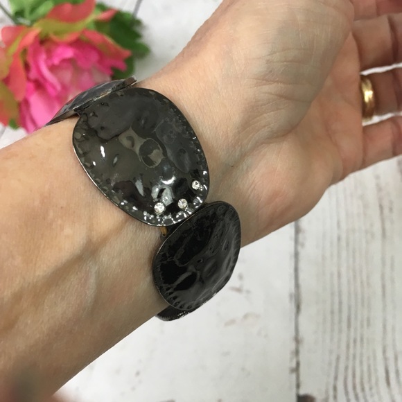 Jewelry - Shiny gunmetal and rhinestone Stretch bracelet